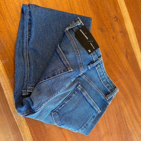 NWT! Just Black Denim High Rise Straight Jean size 25 - Picture 2 of 4